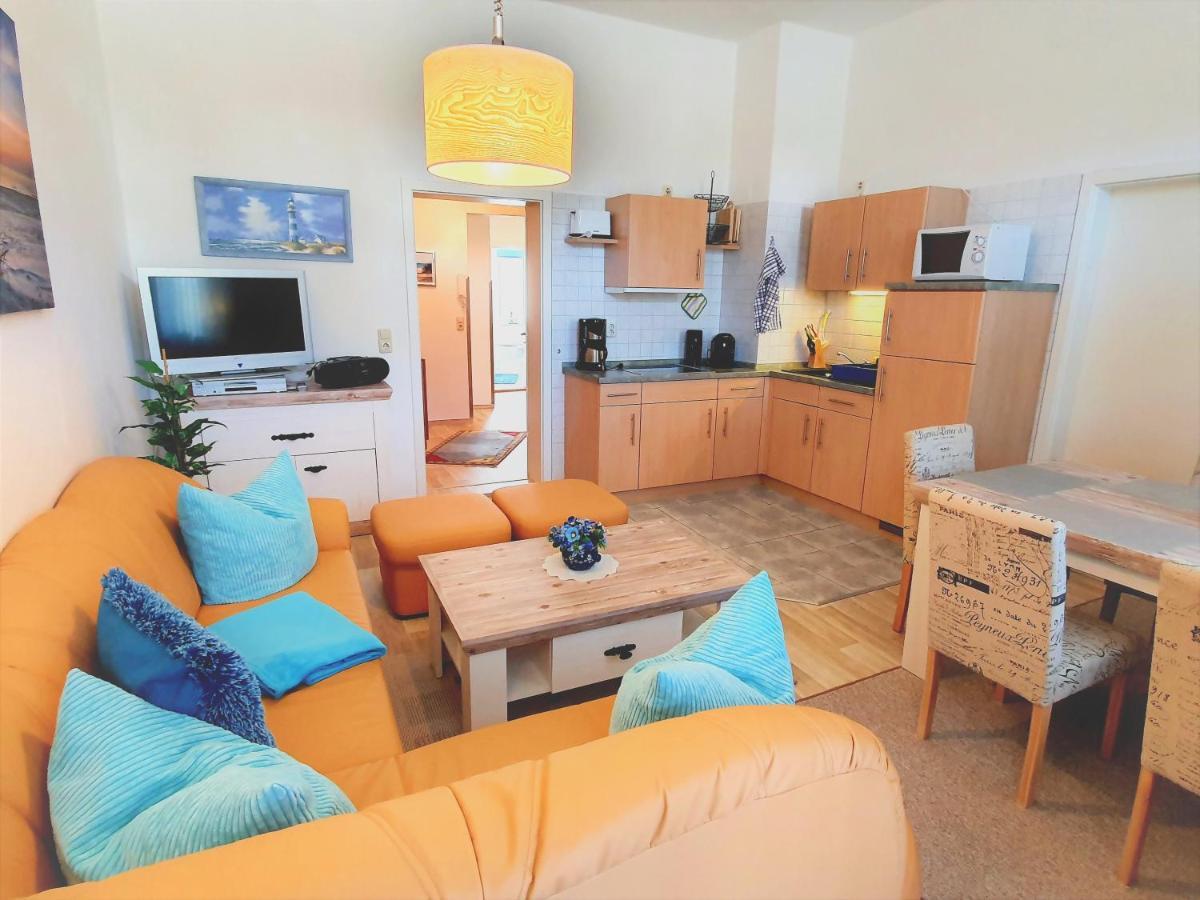 Asta Apartment