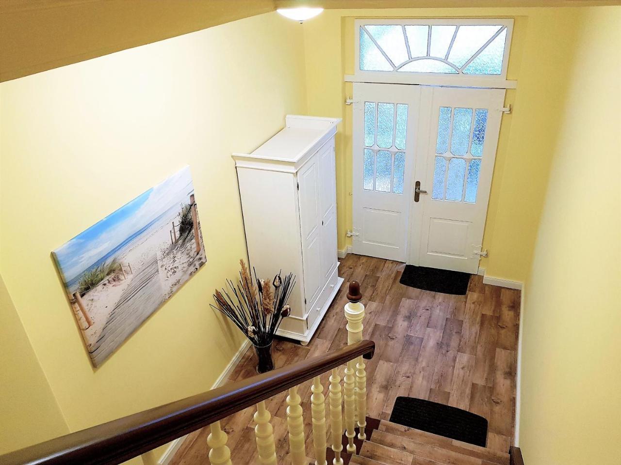 Asta Apartment